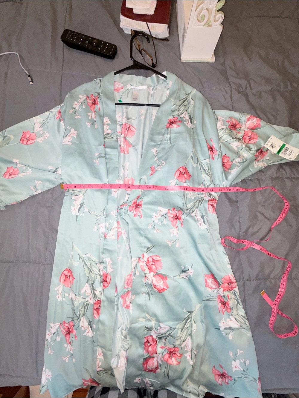 NWT Flora by Flora Nikrooz Floral Satin Wrap Robe Lace Trim Large - Picture 8 of 9